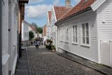 HEL02657